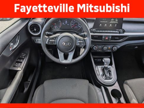 Used 2021 Kia Forte LXS FWD image 30