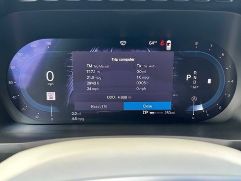 Used 2025 Volvo XC90 B6 Ultra w/ Lounge Package image 29