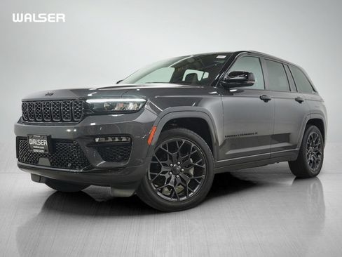 Used 2025 Jeep Grand Cherokee Summit AWD/4WD image 1