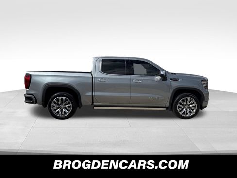 Used 2023 GMC Sierra 1500 Denali w/ Denali Reserve Package AWD/4WD image 4