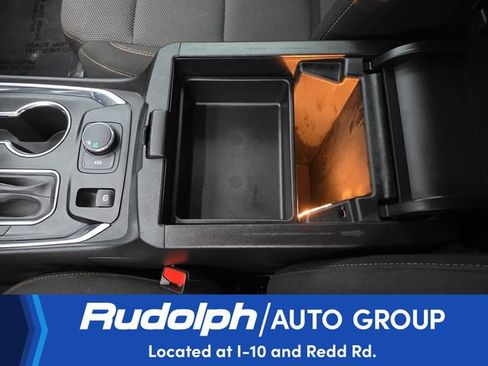 Used 2021 Chevrolet Traverse LS FWD image 24