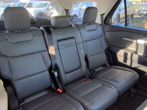 New 2026 Ford Explorer Active w/ Active Comfort Package image 29