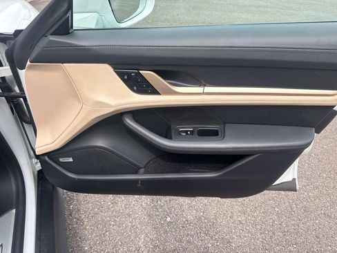 Used 2025 Porsche Taycan 4S image 19