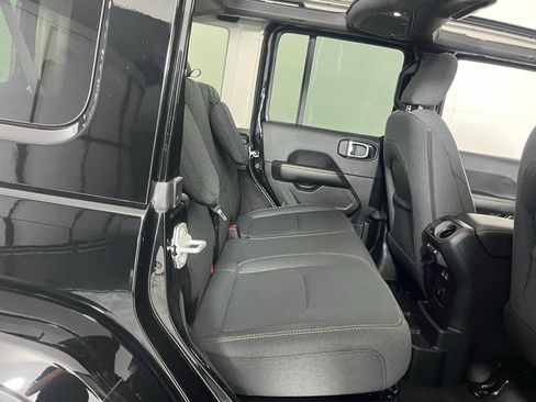 Certified 2025 Jeep Wrangler Unlimited Sahara w/ Safety Group image 26