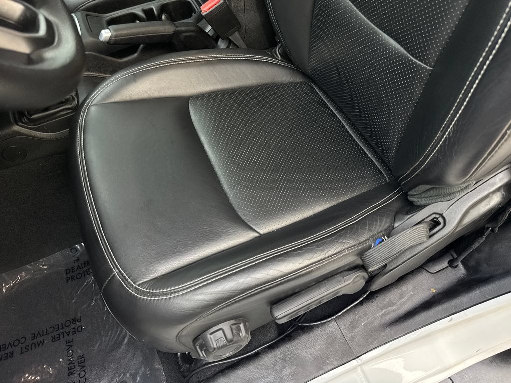 Used 2022 Jeep Wrangler Sport AWD/4WD image 28