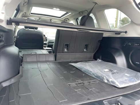 Used 2023 Subaru Forester Touring image 26