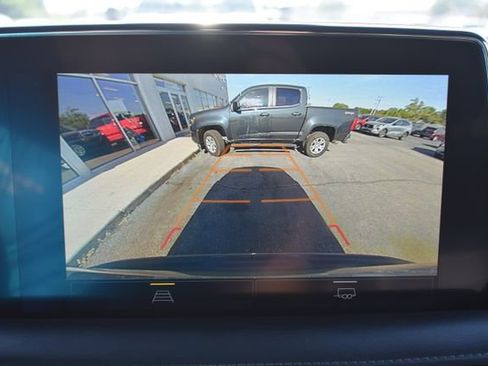 Used 2023 Chevrolet Suburban LT AWD/4WD image 30