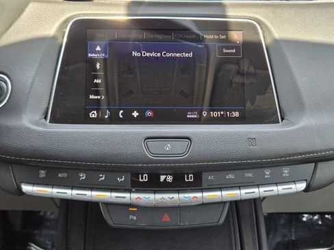 Used 2019 Cadillac XT4 Luxury FWD image 16