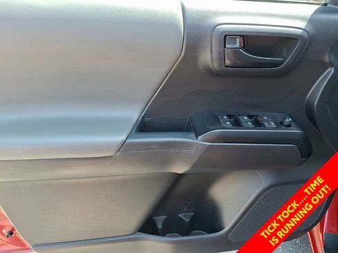 Certified 2023 Toyota Tacoma SR AWD/4WD image 16