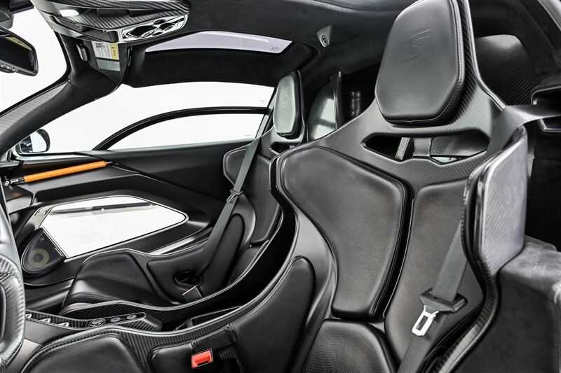 Used 2019 McLaren Senna RWD image 29