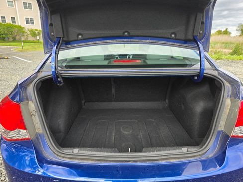 Used 2012 Chevrolet Cruze LT FWD image 18