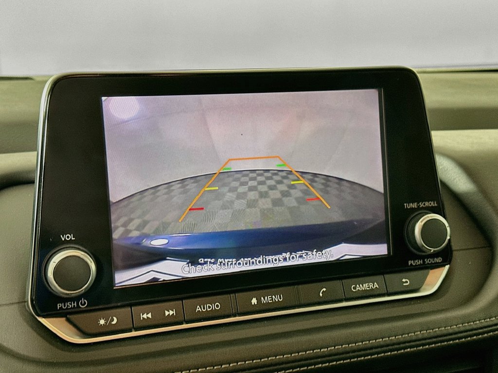 Used 2024 Nissan Rogue SV FWD image 19