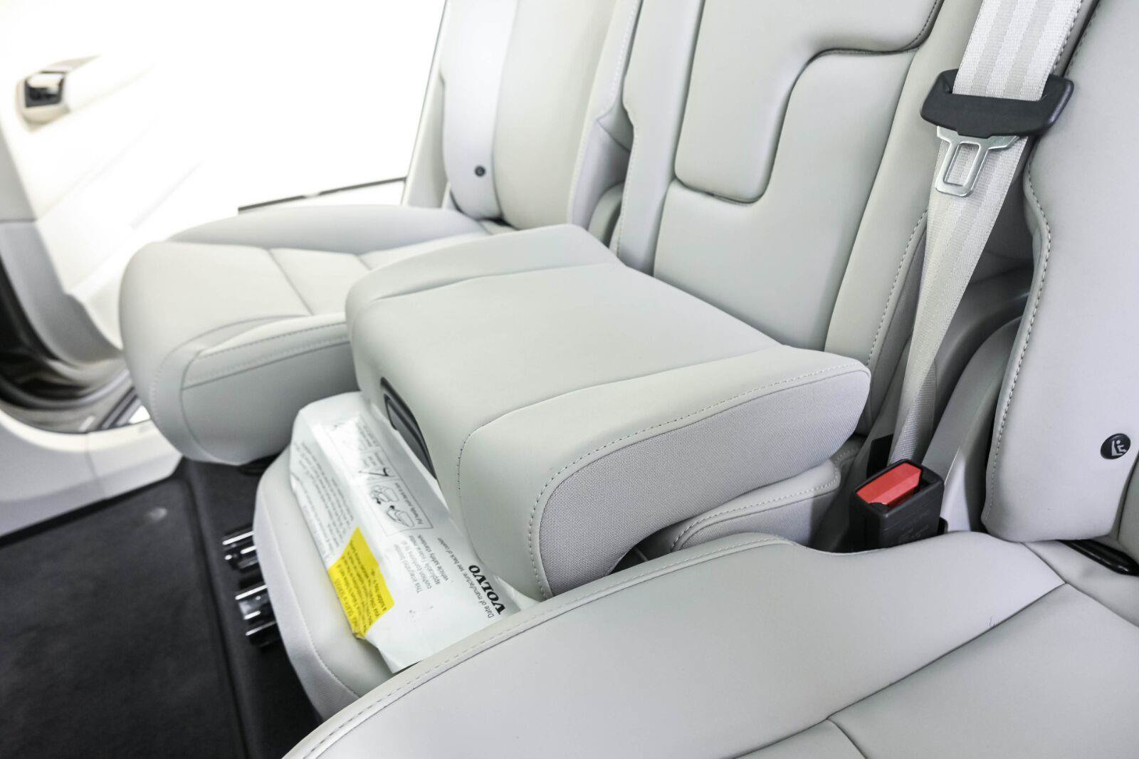 Certified 2025 Volvo EX90 Ultra AWD/4WD image 21