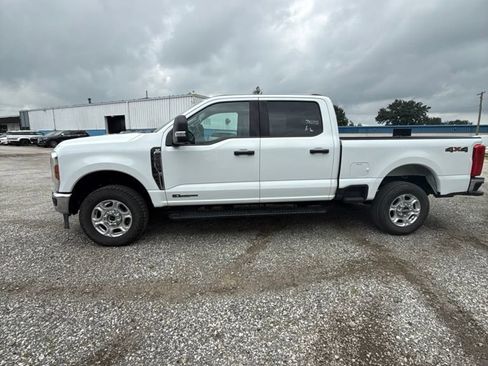 Used 2026 Ford F250 XLT AWD/4WD image 3