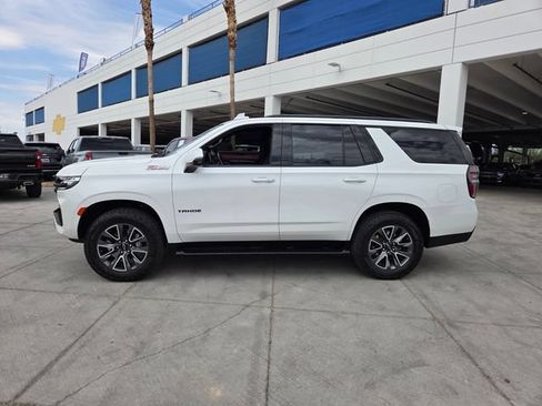 Certified 2024 Chevrolet Tahoe Z71 w/ Luxury Package AWD/4WD image 3