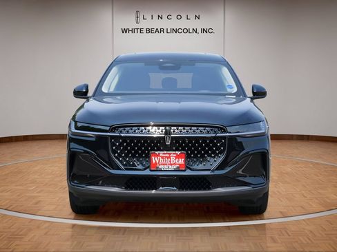 Used 2026 Lincoln Nautilus Premier w/ Equipment Group 102A AWD/4WD image 2