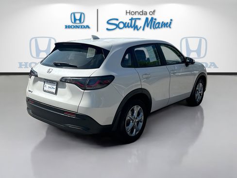 Certified 2025 Honda HR-V LX image 7