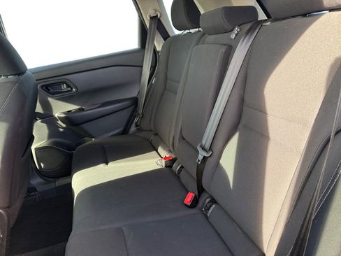 Used 2024 Nissan Rogue S image 13