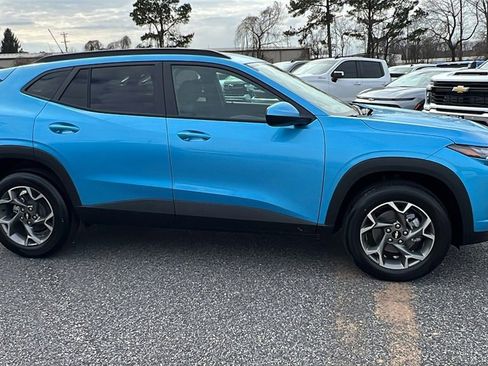 New 2026 Chevrolet Trax LT w/ LT Convenience Package image 4