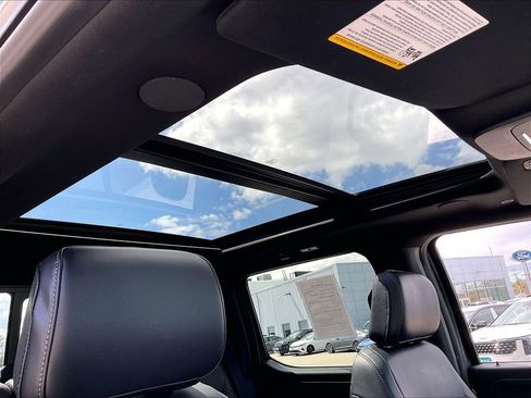 Used 2025 Ford F150 Lariat w/ Equipment Group 502A High image 21