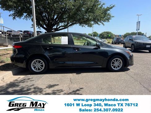 Used 2022 Toyota Corolla LE FWD image 9