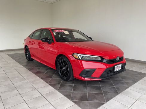Used 2023 Honda Civic Sport image 1