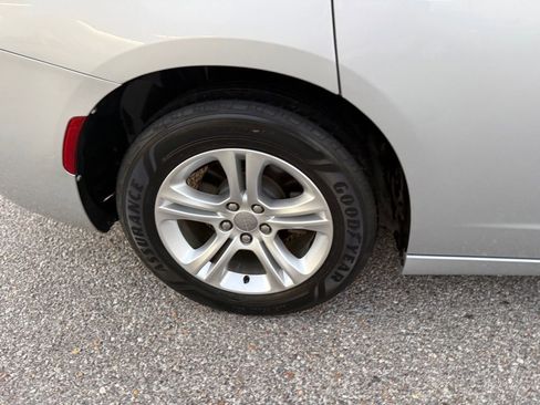 Used 2020 Dodge Charger SXT w/ Leather Interior Group image 27