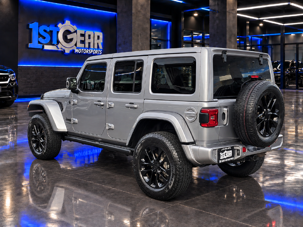 Used 2021 Jeep Wrangler Unlimited Sahara AWD/4WD image 8