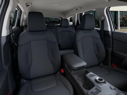 New 2026 Kia Sportage LX image 15