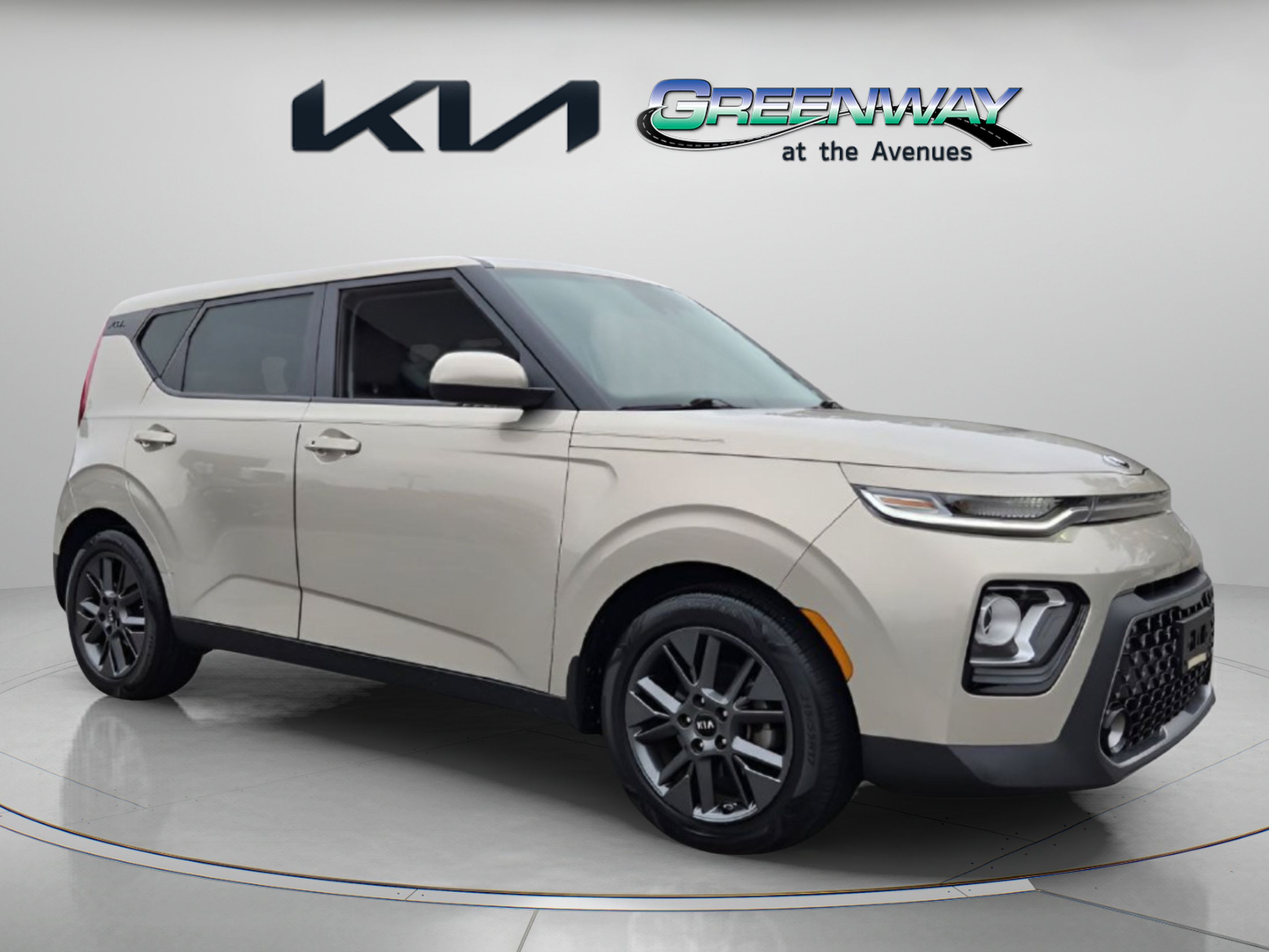 Used 2020 Kia Soul EX FWD image 1