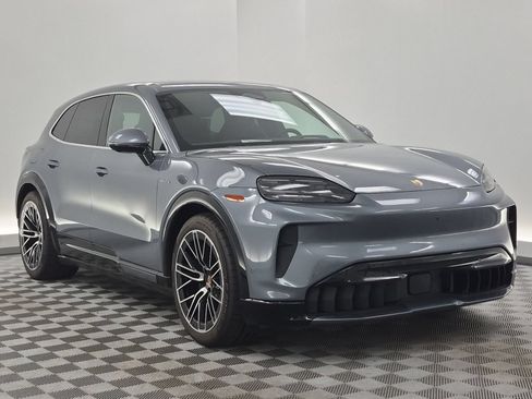 New 2026 Porsche Cayenne Electric AWD/4WD image 8