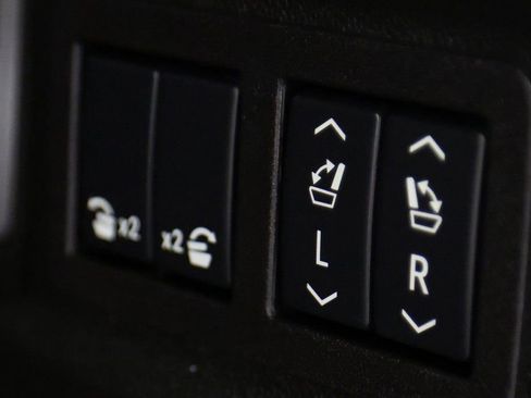 Used 2026 GMC Yukon AT4 Ultimate w/ LPO, Floor Liner Package image 16