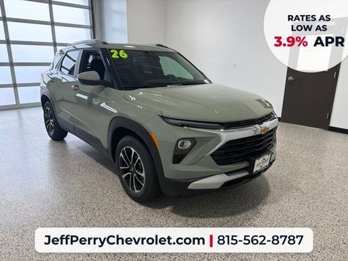 New 2026 Chevrolet TrailBlazer LT w/ LT Cold Weather Package FWD image 2