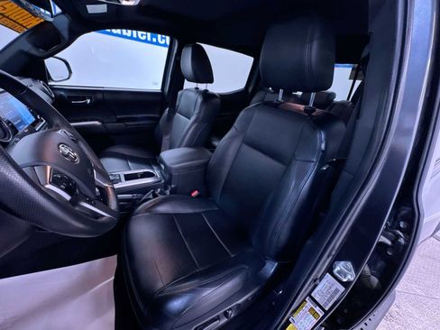 Used 2023 Toyota Tacoma Limited image 14