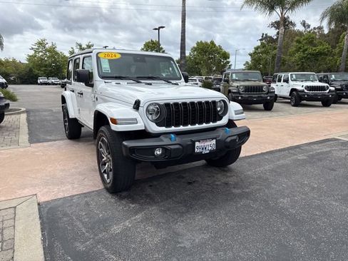 Used 2024 Jeep Wrangler Unlimited AWD/4WD image 7