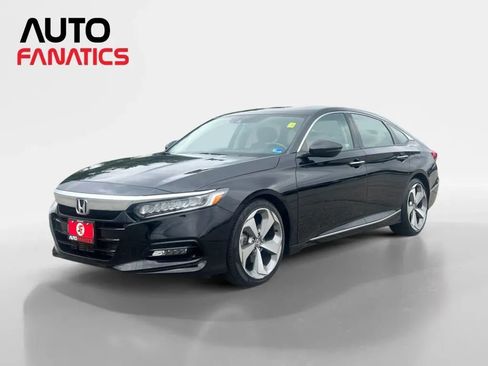 Used 2018 Honda Accord Touring image 1