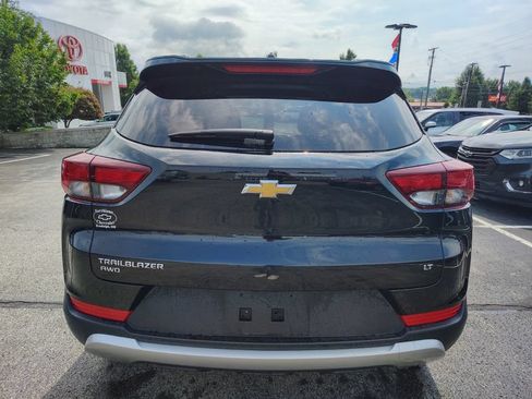 Used 2023 Chevrolet TrailBlazer LT w/ Convenience Package AWD/4WD image 5