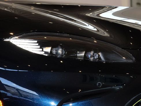 Used 2023 Aston Martin V12 Vantage RWD image 12