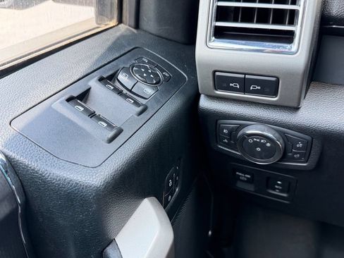 Used 2016 Ford F150 Lariat AWD/4WD image 21