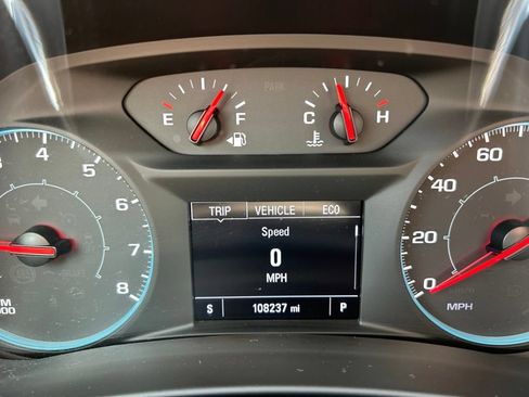 Used 2020 Chevrolet Equinox LS w/ LS Convenience Package AWD/4WD image 26