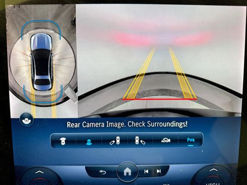 Used 2022 Mercedes-Benz C 300 4MATIC Sedan image 10