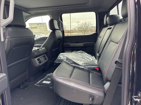 New 2025 Ford F250 Lariat w/ Black Appearance Package image 8
