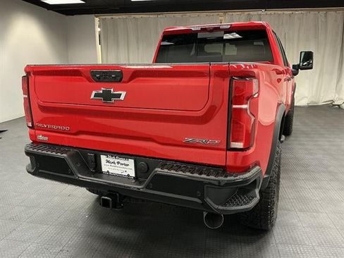 New 2026 Chevrolet Silverado 2500 ZR2 AWD/4WD image 5