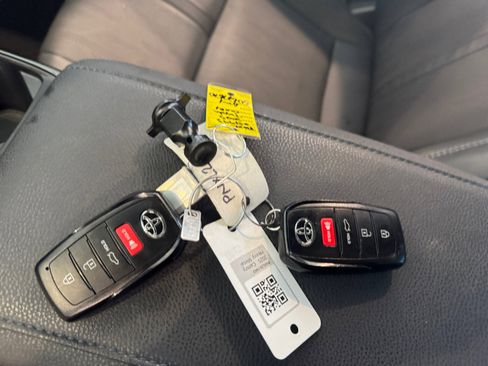 Certified 2025 Toyota Camry XSE image 27