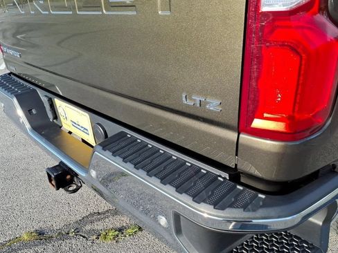 Used 2023 Chevrolet Silverado 2500 LTZ AWD/4WD image 10