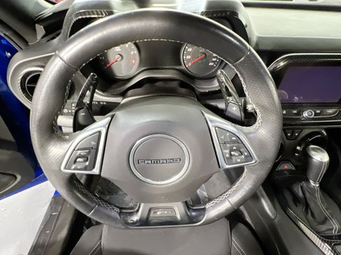 Used 2017 Chevrolet Camaro SS image 11