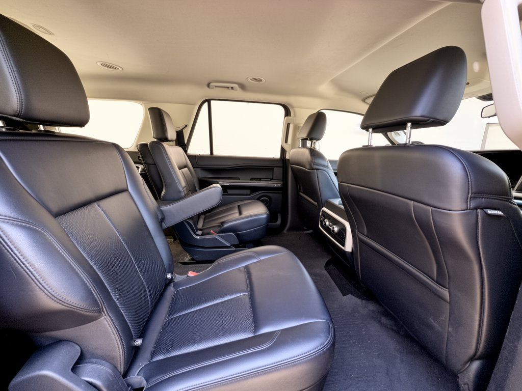 Used 2024 Ford Expedition Max XLT AWD/4WD image 29