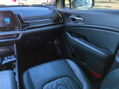 Used 2023 Kia Sportage X-Line w/ X-Line Premium Package image 16