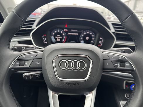 Used 2025 Audi Q3 2.0T Premium w/ Convenience Package image 10
