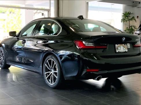 Used 2021 BMW 330i Sedan w/ Convenience Package RWD image 5